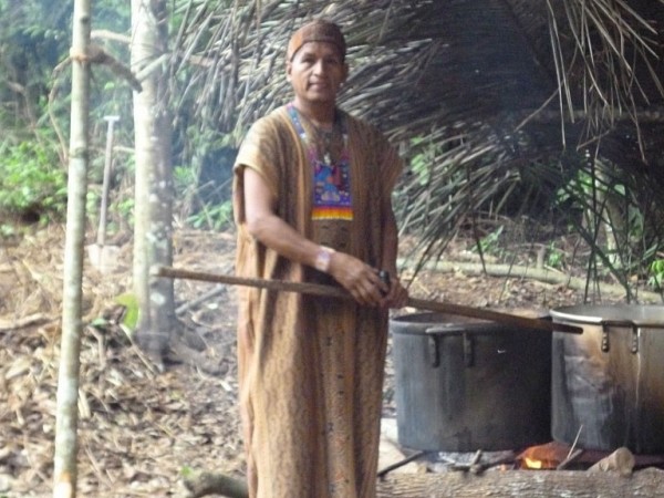 O ritual da Ayahuasca na Amazônia peruana com Amador